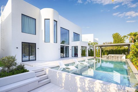 Вилла с 4 спальнями в Jumeirah Islands, ОАЭ №14264 21
