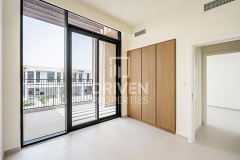 Вилла с 4 спальнями в EMAAR South, ОАЭ №204681 11