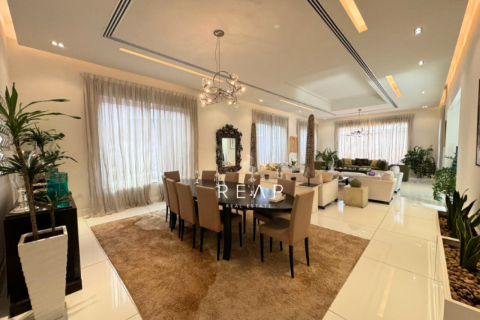 7 bedrooms Villa in Umm Suqeim 3, UAE No. 28927 7