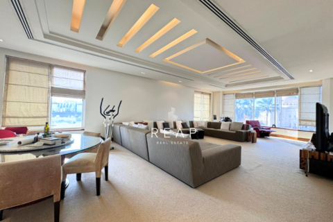 7 bedrooms Villa in Umm Suqeim 3, UAE No. 28927 29