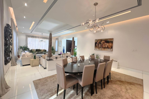 7 bedrooms Villa in Umm Suqeim 3, UAE No. 28927 10