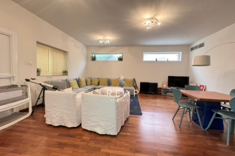 7 bedrooms Villa in Umm Suqeim 3, UAE No. 28927 19