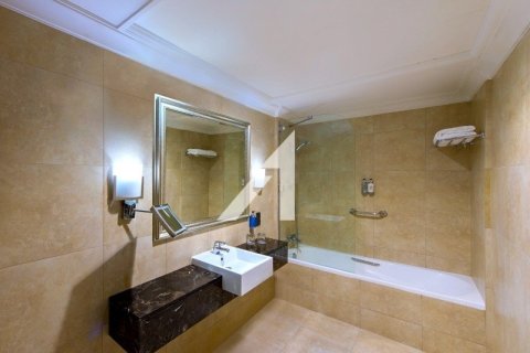 Апартаменты в отеле с 1 комнатой в Deira, ОАЭ №47339 10