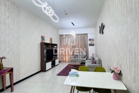 1 bedroom Apartment in District 11, UAE No. 211881 3