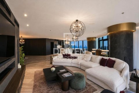 Appartement de 4 chambres à D1 Tower, UAE No. 217639 3