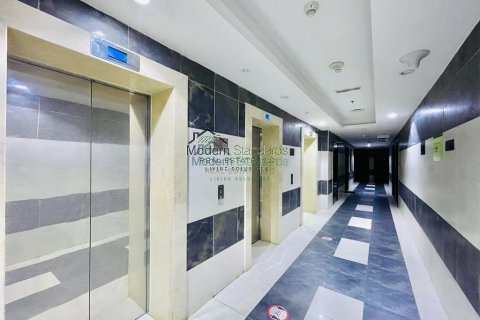 2 bedrooms Apartment in Dubai Sports City, UAE No. 217208 17