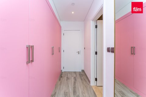 Apartment de 3 dormitorios en Dubai Media City, UAE No. 207696 3