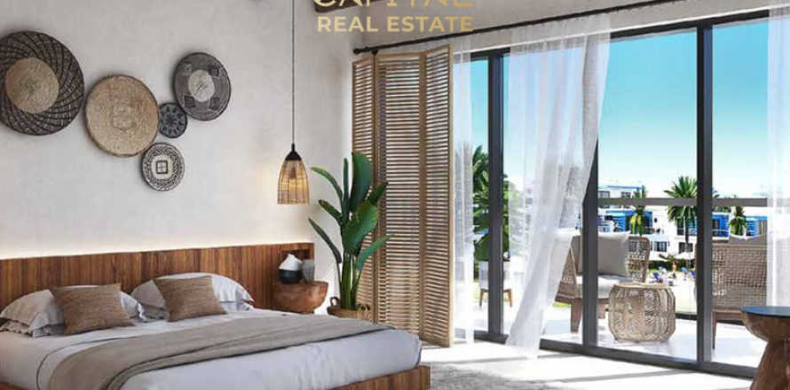 5 bedrooms Townhouse in Dubai, UAE No. 7671
