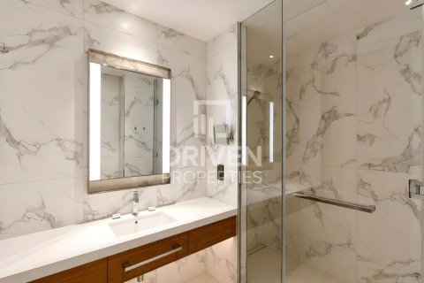 Квартира с 3 спальнями в The Address Residences Dubai Opera, ОАЭ №211535 20