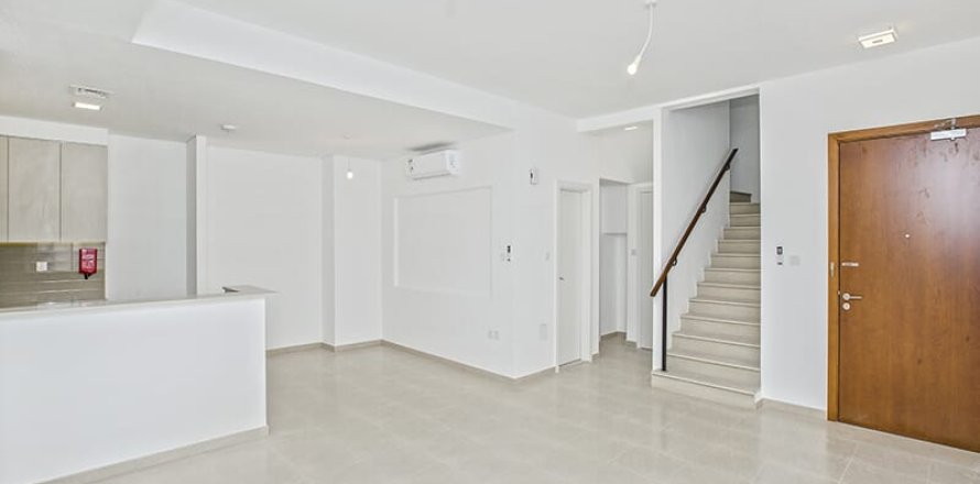 3 bedrooms Townhouse in Hayat Townhouses, UAE No. 167586