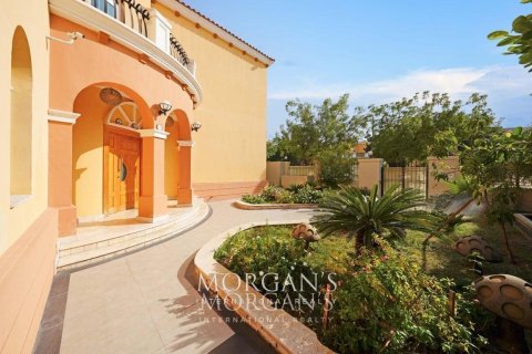 5 غرفة نوم فيلا في Jumeirah Park, الإمارات العربية المتحدة رقم 76844 25