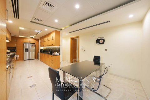 5 غرفة نوم فيلا في Jumeirah Park, الإمارات العربية المتحدة رقم 76844 11