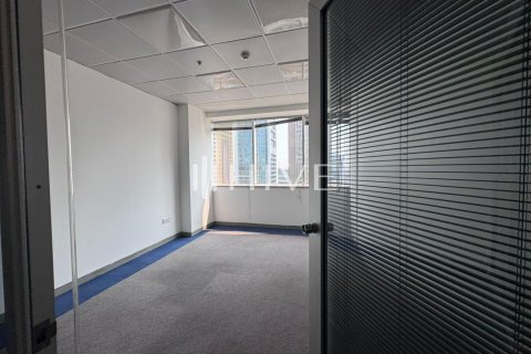 Office de 179.6m² à Sheikh Zayed Road, UAE No. 46524 7