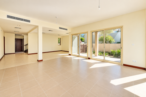 Villa de 3 dormitorios en Arabian Ranches, UAE No. 223470 9