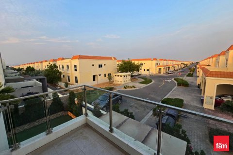 4 bedrooms Townhouse in Dubai, UAE No. 216070 8