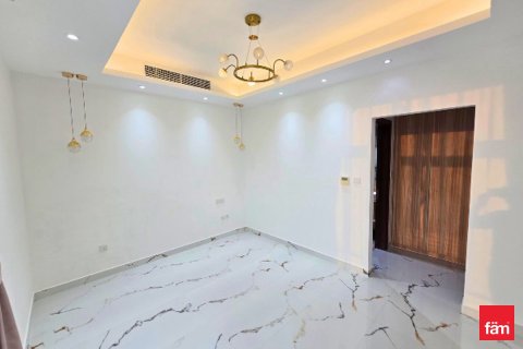 4 bedrooms Townhouse in Dubai, UAE No. 216070 4