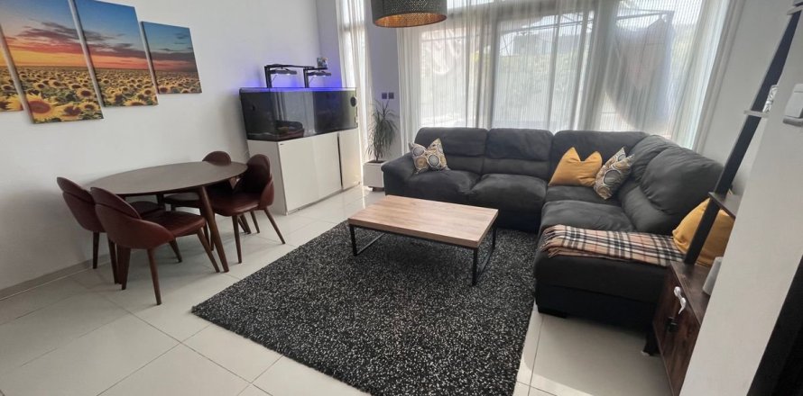 3 bedrooms Townhouse in Dubai, UAE No. 167185
