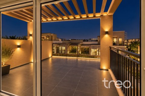 5 bedrooms Townhouse in Damac Lagoons, UAE No. 220849 4