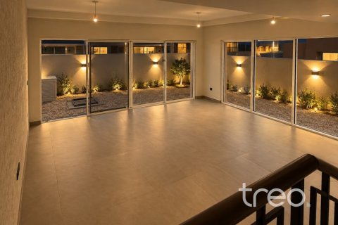 5 bedrooms Townhouse in Damac Lagoons, UAE No. 220849 3