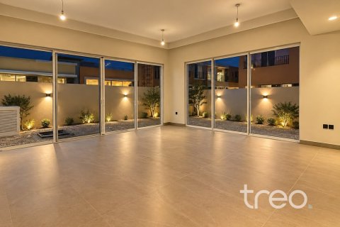 5 bedrooms Townhouse in Damac Lagoons, UAE No. 220849 6