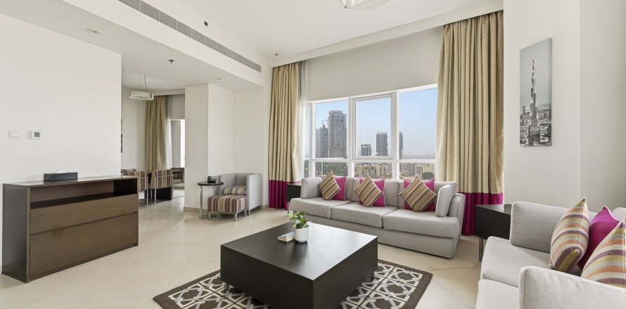 Apartment de 3 dormitorios en Al Barsha, UAE No. 215328