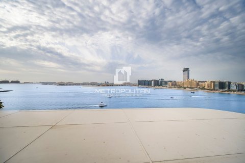 Apartment de 2 dormitorios en EMAAR Beachfront, UAE No. 78101 13