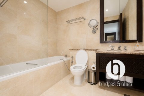 1 bedroom Apartment in Downtown Dubai (Downtown Burj Dubai), UAE No. 160358 6