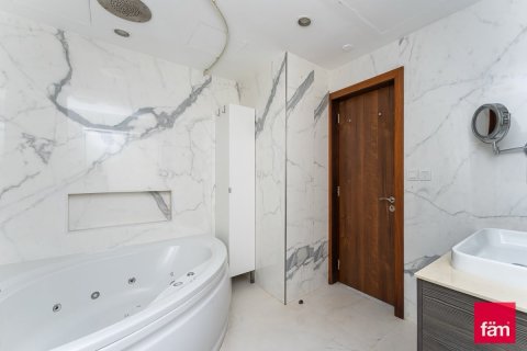 4 bedrooms Apartment in Dubai, UAE No. 164404 30