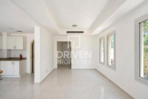 2 غرف نوم فيلا في Springs 2, الإمارات العربية المتحدة رقم 225991 4