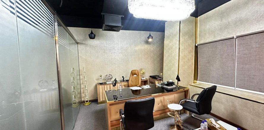 115.6m² Office in Business Bay, UAE No. 216088