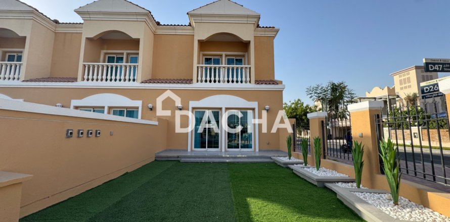 2 bedrooms Townhouse in Jumeirah Village Triangle, UAE No. 163511
