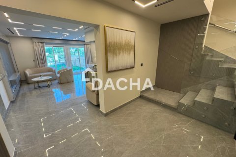 2 bedrooms Townhouse in Jumeirah Village Triangle, UAE No. 163511 13