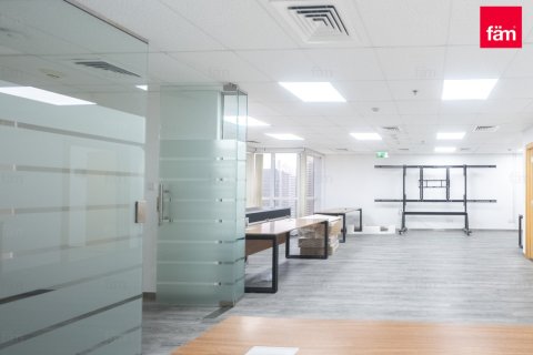 102m² Office in Dubai, UAE No. 145531