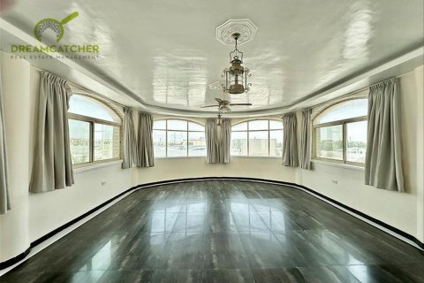 Villa de 10 chambres à Seih Al Uraibi, UAE No. 34224 17