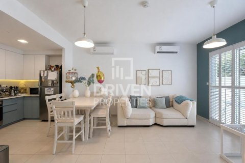 Таунхаус с 4 спальнями в Hayat Townhouses, ОАЭ №226151 4