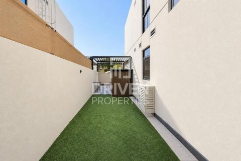 3 bedrooms Townhouse in Dubai, UAE No. 211240 24