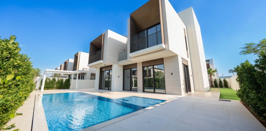 5 bedrooms Villa in Dubai Hills Estate, UAE No. 215960