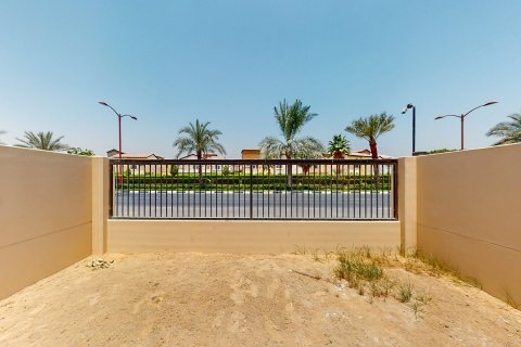 Townhouse de 3 dormitorios en Jumeirah Golf Estates, UAE No. 215432 25