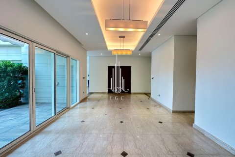 Вилла с 5 спальнями в Марина, ОАЭ №44880 10
