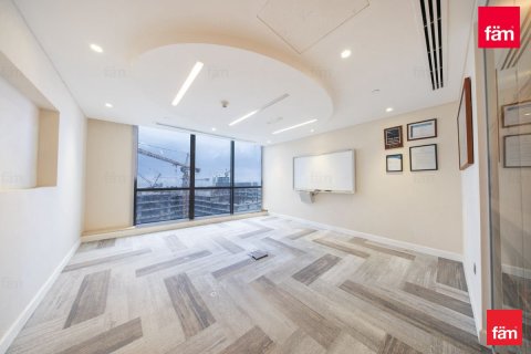 820.4m² Office in Dubai, UAE No. 148593