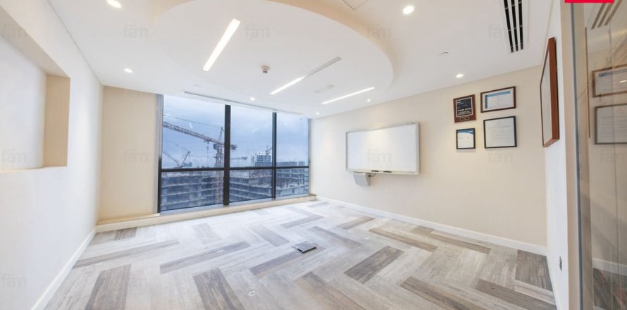 820.4m² Office in Dubai, UAE No. 148593