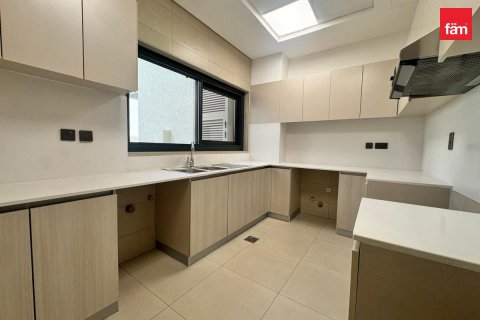 5 bedrooms Villa in Dubai, UAE No. 219283 11