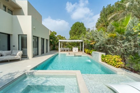 5 bedrooms Villa in Dubai, UAE No. 217083 20