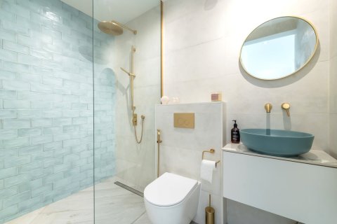 5 bedrooms Villa in Dubai, UAE No. 217083 10