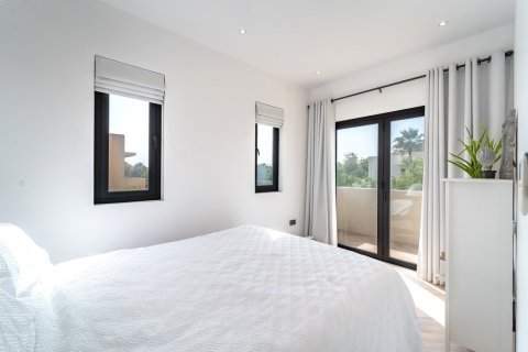 5 bedrooms Villa in Dubai, UAE No. 217083 15