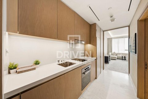 Studio Apartment in The Palm Tower, UAE No. 212582 10