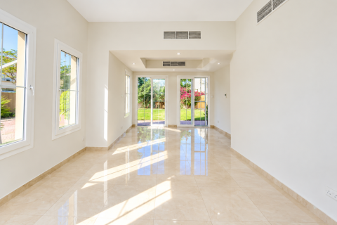 Villa de 3 chambres à Dubai, UAE No. 224584 3