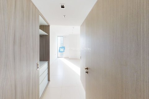 3 bedrooms Apartment in Al Reem Island, UAE No. 135471 18