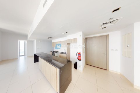 3 bedrooms Apartment in Al Reem Island, UAE No. 135471 6