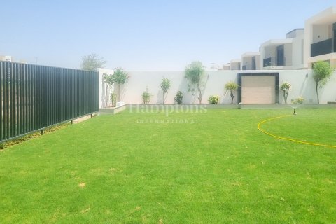 Villa de 4 dormitorios en Dubai South (Dubai World Central), UAE No. 160216 16